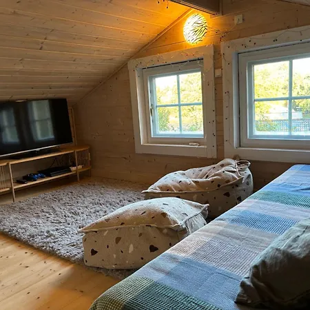 Modern With Hot Tub Near Water * Glesborg